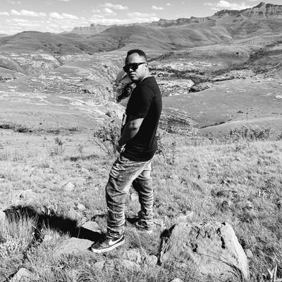 iam_sugar_ray's profile picture. If I had to use two words to describe myself Classy and Intelligent ♉(¯⌣¯)♉| aka The Word Wizard or The Man in Charge
