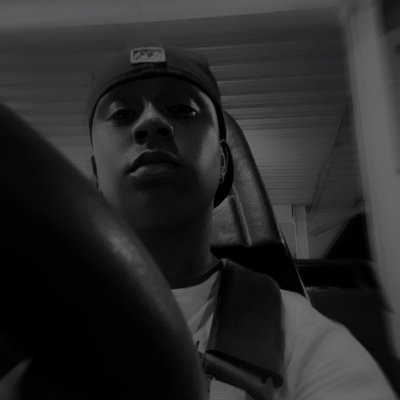 BigToot423's profile picture. 