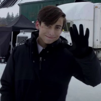 tvmeskip's profile picture. tua & thg twt take me w open arms