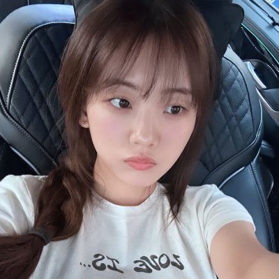 hoseoksexo's profile picture. Poeta torturado en el cuerpo de un gordo obeso imbecil bueno para nada o aportas o te apartas