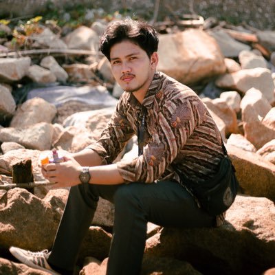 WahyuDw35479299's profile picture. 