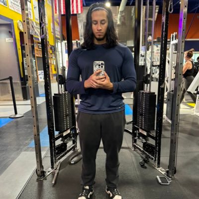 new account. • Ig __everrr • Sc everrr_47 • TikTok e_jcrew 30k • YouTube • E&J Crew 34k SUBSCRIBE 👇🏼