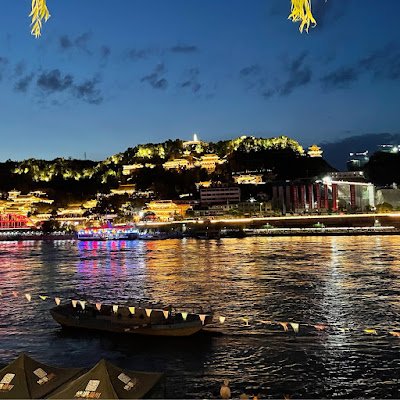 YourFanther's profile picture. 