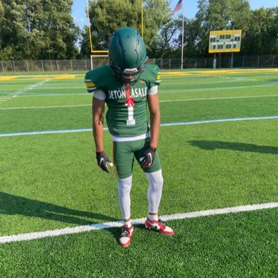 Seton Lasalle 26’ (#1) | 412 Elite 7v7 - WR , CB | 5’11” 170 lbs | 4.47 40yd dash | 3.9 GPA Email: tommyhazlip4@gmail.com FILM: https://t.co/tPyhfRsrgK