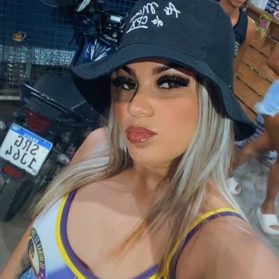 ✨Transformando os meus erros em sementes.🌱✨ EMPRESÁRIA 👩🏼💼 insta @gabysimonardnails 💅🏻 insta @point_gabyy 🥩🍗🍻 2k 🏴🖤