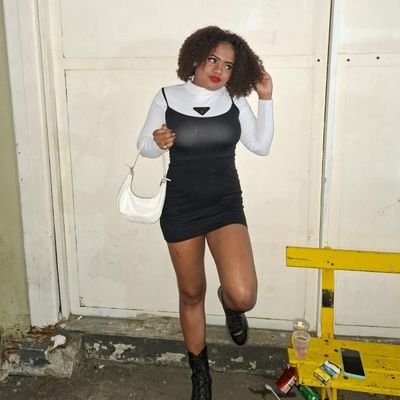 life doesn't allow you to be weak🦋/Eclesiastes 3:1🙇♀️ 🤍Taís🤍