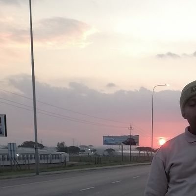 Igcisa nge ngoma. Sirhumela ubugwenxa bokhokho bethu. 🇿🇦