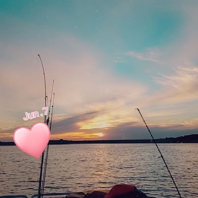 Kellyb1220's profile picture. I'm a 45 yr old mother of a beautiful 13 yr old daughter,proud mama of a Marine.I'm a die hard conservative,I love God and my country.