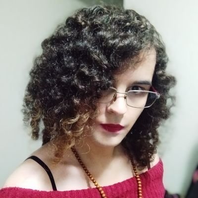 Ela/delu🪻| 24y | Travesti | Sistema Luee | Escritora e estudante | Co-fundadora do @OasisQueer | Community Manager da @SoinColetivo | @TRANSVITRUVIANO 🖤