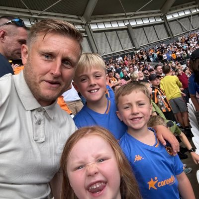 Dad of 3 from Ull...sports fan....HCAFC....”keep the faith”🚩🇰🇿🏴🇪🇺🇬🇧
