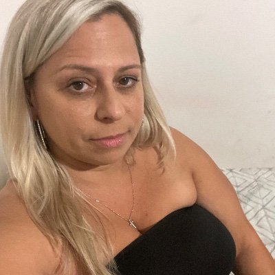 Hotblonde187's profile picture. Loving Life. Familia is everything.