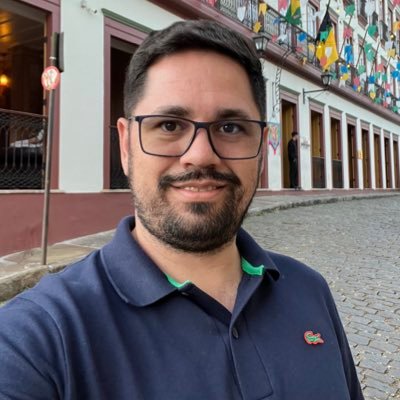 👨🎓 Analista de Sistemas
🎧 Vivemos esperando; Dias melhores; Dias de paz, dias a mais; Dias que não deixaremos para trás...