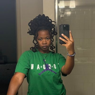 1875🐾 8494❤️💛 I crochet, make candles, and art🧶🕯️🎨 non-affiliated with my job