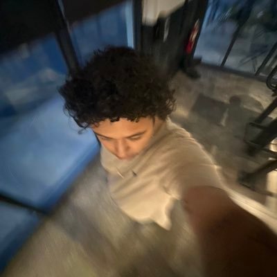 pra1segiver's profile picture. 21M. He/Him, I love music so let’s talk about it, love women and everything about them 😳