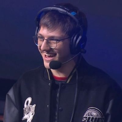 Fortnite Coach | x3 FNCS Winner b2b2b | Top 9 EWC
Working w/@fazerfn
@randuimmm
@tiscofn