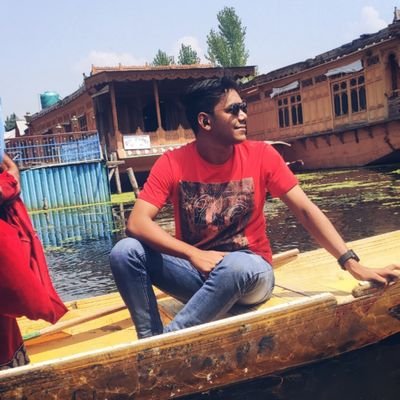 contactavi01's profile picture. Pursuing  CA & CFA