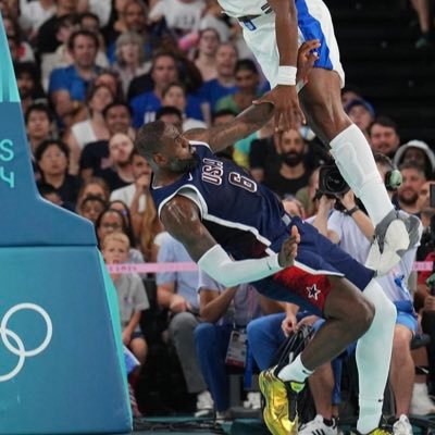 WhoWouldaBoss's profile picture. $$