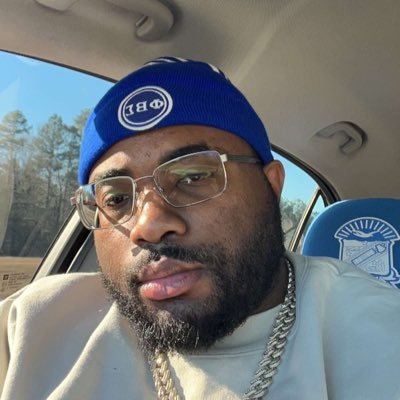 Your favorite uncle! 🤣 | #𝘏𝘈𝘐𝘓𝘚𝘛𝘈𝘛𝘌 ‘22🐶🐾| /G\ | ΦΒΣ🕊💙| ΘΙ 🤘🏾