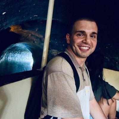 sergioyesmon's profile picture. Aficionado a la música, el cine y la lectura.