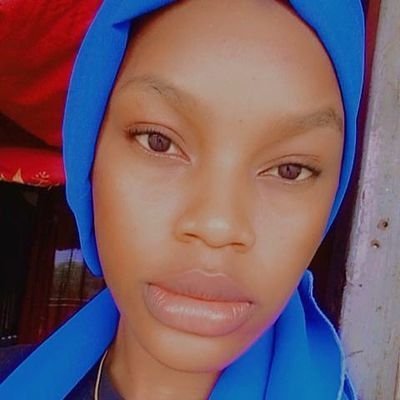 Zeee_omar's profile picture. Muslimah || Medic ☢️Student|| A DATA VENDOR|| A baker #Obidient #MUFC