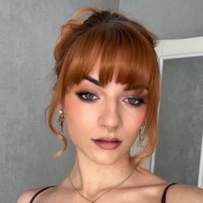 @elisalemart.bsky.socialさんのプロフィール画像