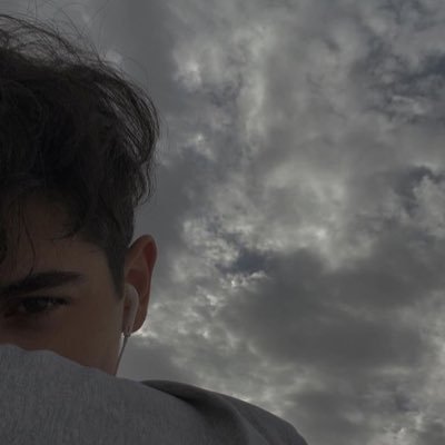 Whosbakar's profile picture. Lost in my thoughts 💭