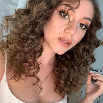 Rossi_8_10's profile picture. There are too many dark things in the world, but I always accept everything with a grateful heart❤️