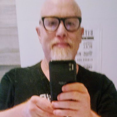 dadtech24's profile picture. 