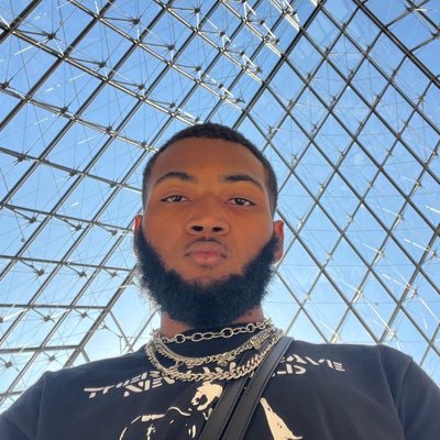 ♐️I’m a Creative🔥, Multi-Style Dancer🕺🏾, Actor🎭, & Artist🎨 // Morehouse 🏚|He/Him| 419 📍|| CEO & Artistic Designer of @xtremely2happy 🎨