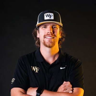 Sr. Director of Creative Content @wakefb | @uconn alum