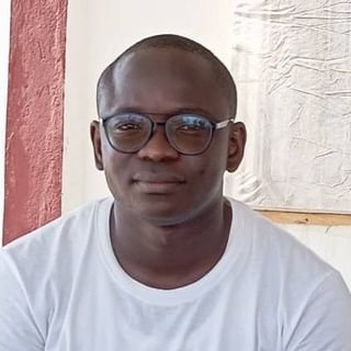 KomenanBOKO's profile picture. Aime ton prochain comme Toi même... voilà comment je pourrai me définir 😊