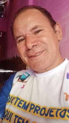 sou Lohrana sou do Ceará Brasil sou gay passivo sou solteira sou amorosa e carinhosa quero encontrar minha alma gêmea sou professora da educação infant
