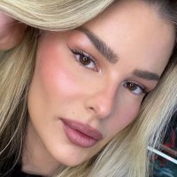 Bia Brunet (@comentabiazinha) 's Twitter Profile
