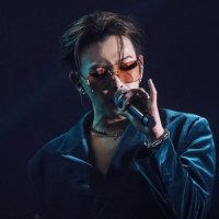 ✨ (@kpopsnbops) 's Twitter Profile