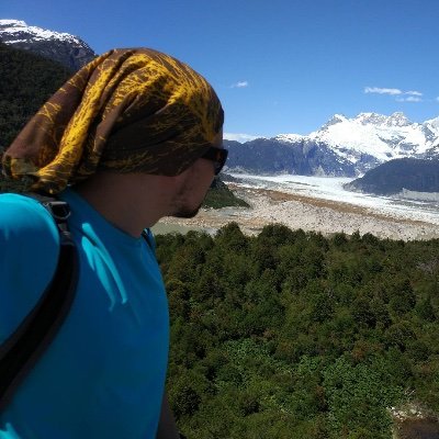 Un eterno casi algo.
Desde el 2020 en esta cuenta pero en Twitter desde el 2009.