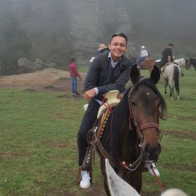 Activista, comunicación, políticas públicas, movilidad, derecho a la ciudad.