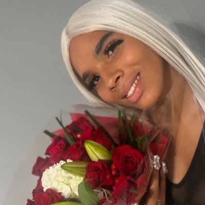 Tamira60's profile picture. that girl ✨ ig:@_taamirra 🐣:taamirra