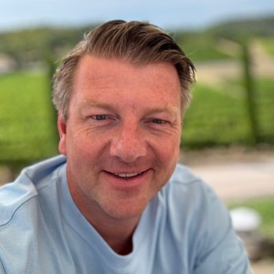 Wijnkenner | Ondernemer | Siersma Wijnadvies (winkels in Huizen en Baarn, @wijnadvies + co-owner bij Skaap Wines, BijDeWijn en @CircleWines