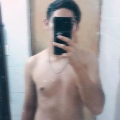 Juanhum20728232's profile picture. 😁😁