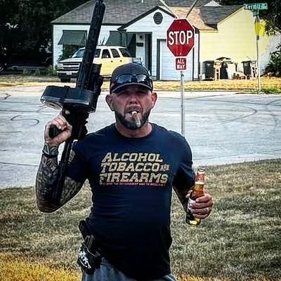 Male/ man / Dude 🔫🥃🇨🇱🇺🇲 MAGA
✝️ Proud Christian, Husband, Father!
Like minded apply 😆 Cigars Scotch and Barrels!