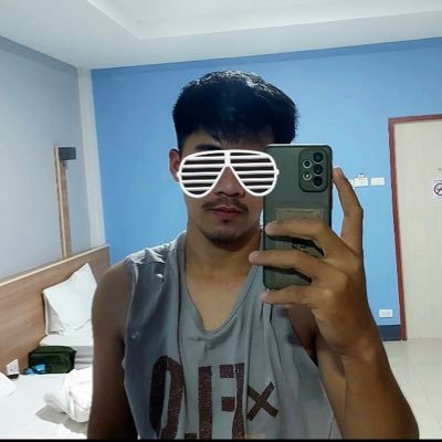 theking32475420's profile picture. ชอบสวิง