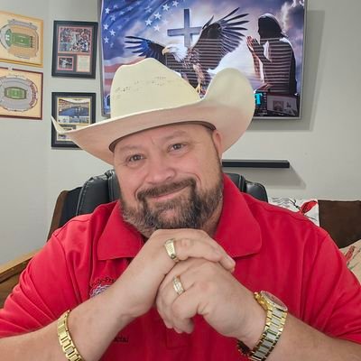 Business Owner, changing people's lives for the better. Country Boy stuck in the city.