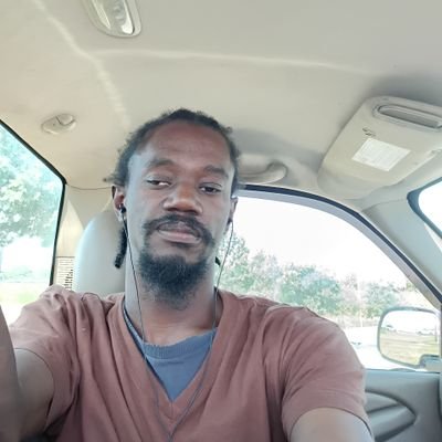 arnold_len19159's profile picture. 