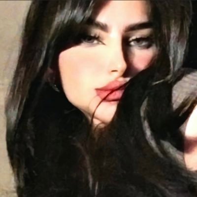 xwdll's profile picture. يبدو ملتئمًا، رغم الخدوش التي تملؤه.