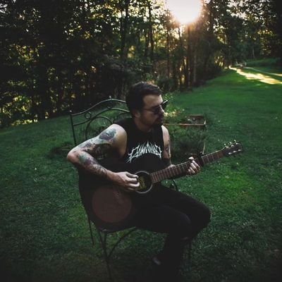 published appalachian poet 🚬 / avid hiker 🏔️ / tattoo collector ⚔️
