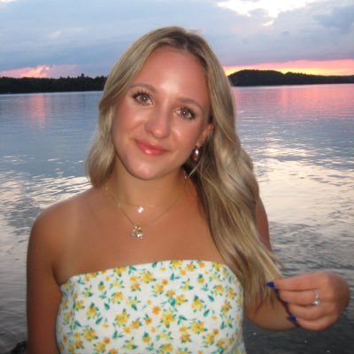 m_morg22's profile picture. buff•roc                                            fisher cheer❤️💛