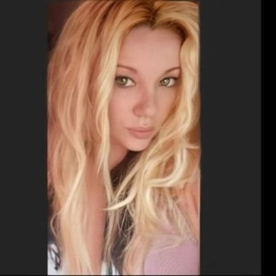 MaryGar67164543's profile picture. Anti sectas de todos los colores