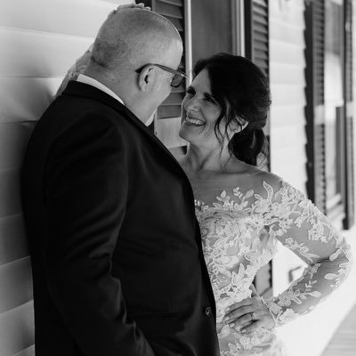 lola12772's profile picture. Only here for sports #PhinsUp #DifferentHere #DirtyWater #SkydiveDanielson 🪂