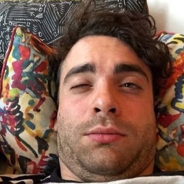 só falo do paramore e reclamo da vida. 𝑺𝒕𝒂𝒏 𝒔𝒊𝒏𝒄𝒆 2009