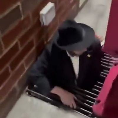 Nothing_diff's profile picture. Muslim